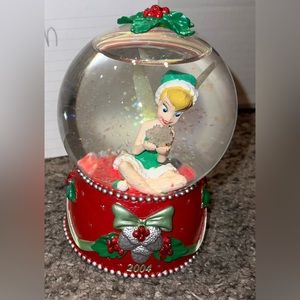2004 Tinker Bell Snowglobe Disney Store Exclusive